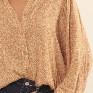 Collared Neckline Floral-print Shirt