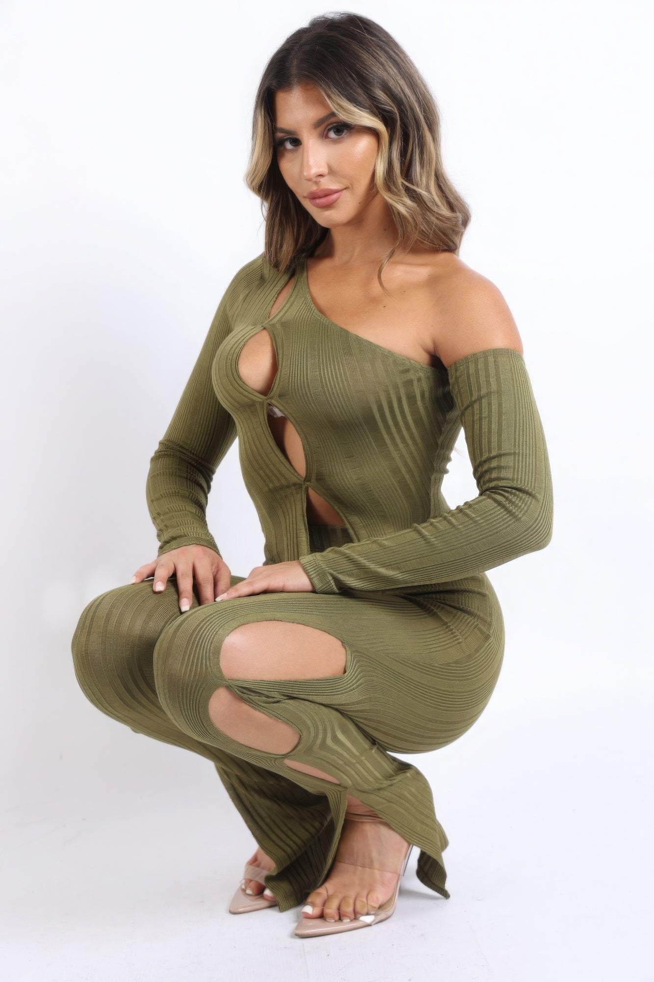 Cutout ribbed set in Olive