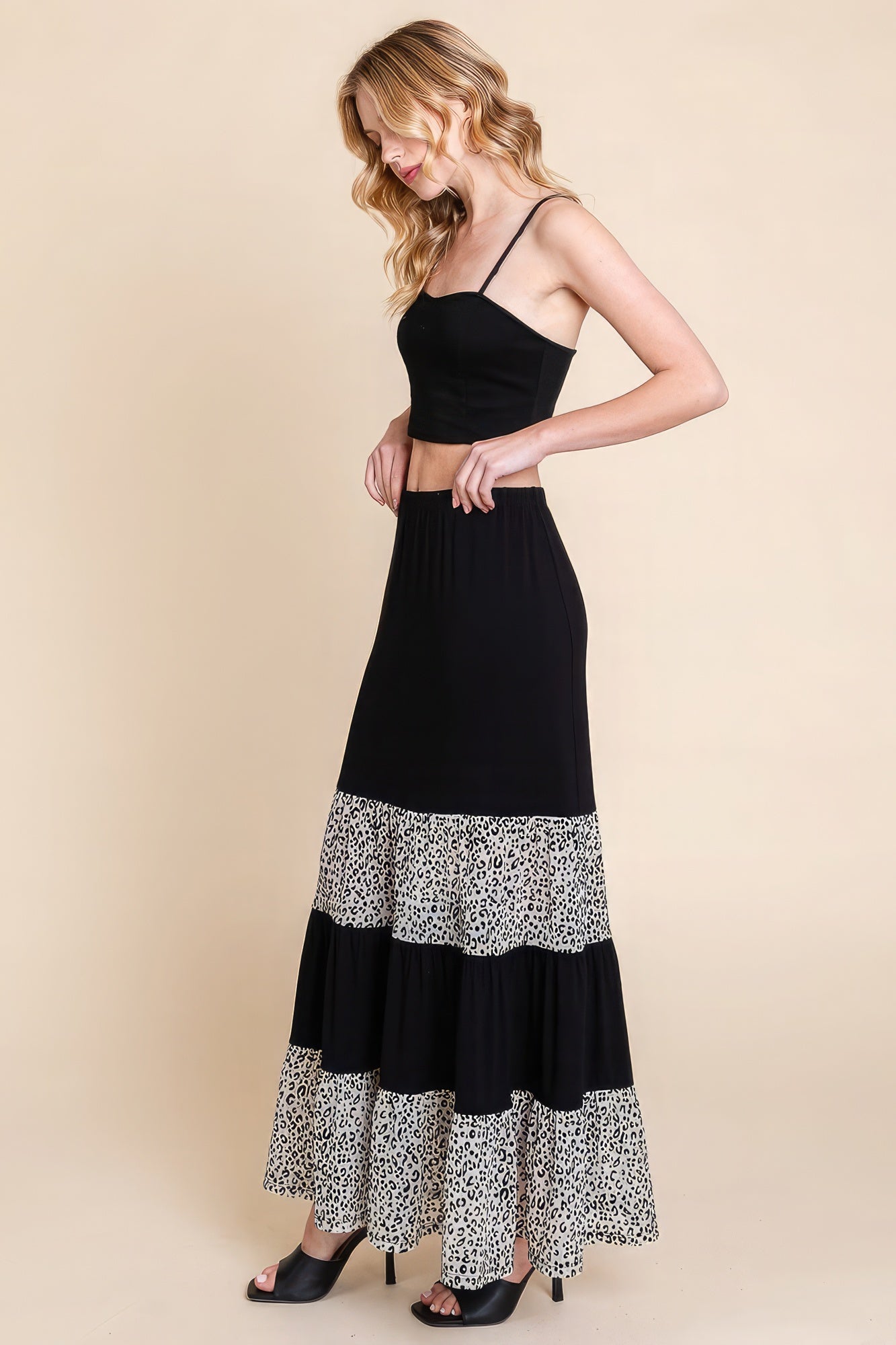 Long Tiered Contrast Fashion Skirt With Velvet Animal Print Mesh in Black