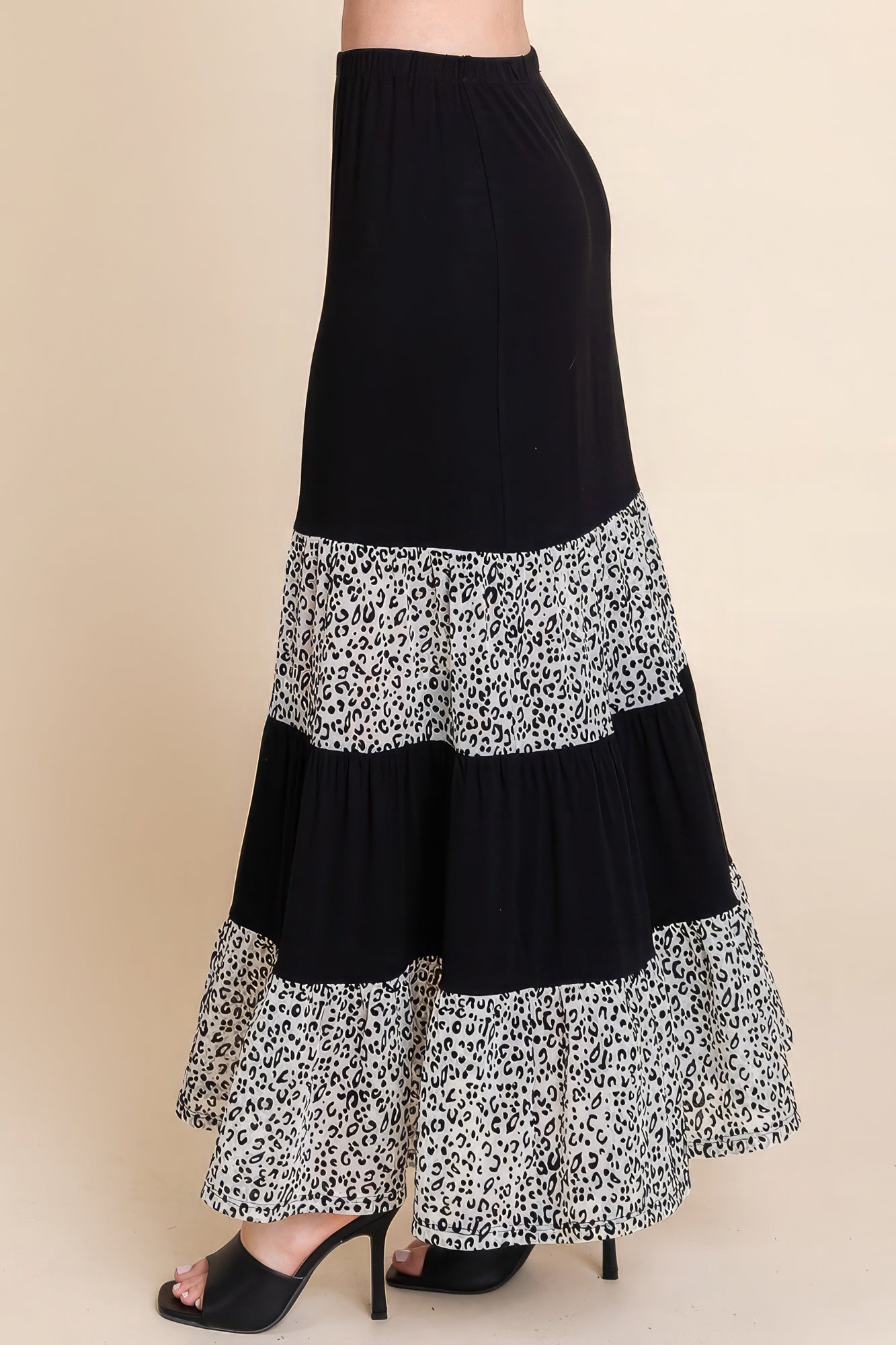 Long Tiered Contrast Fashion Skirt With Velvet Animal Print Mesh in Black