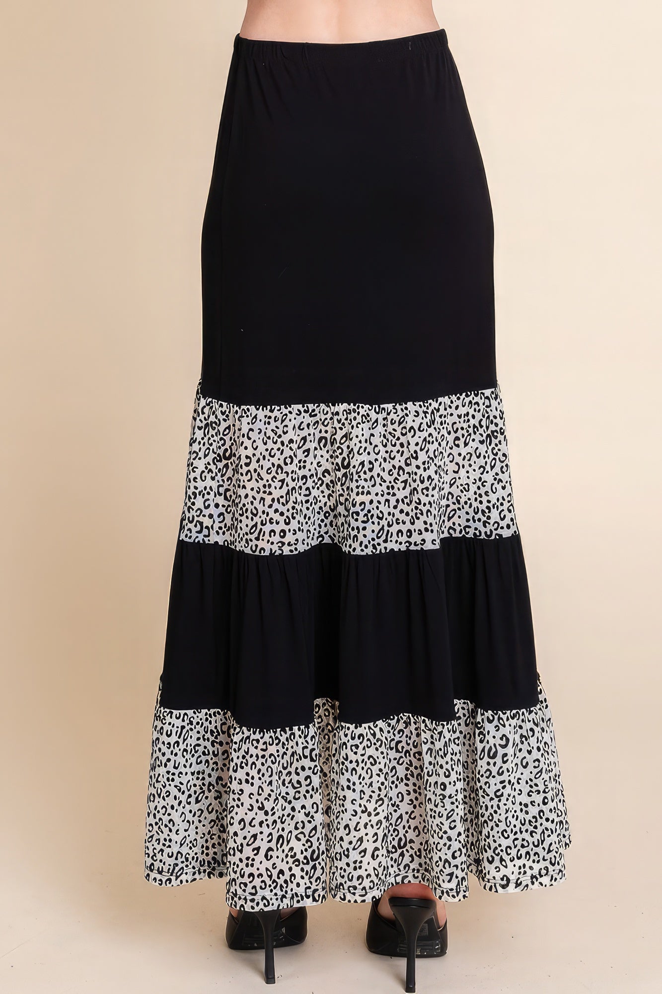 Long Tiered Contrast Fashion Skirt With Velvet Animal Print Mesh in Black