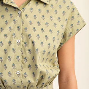 Printed drop shoulder cropped shirt in Pistachio