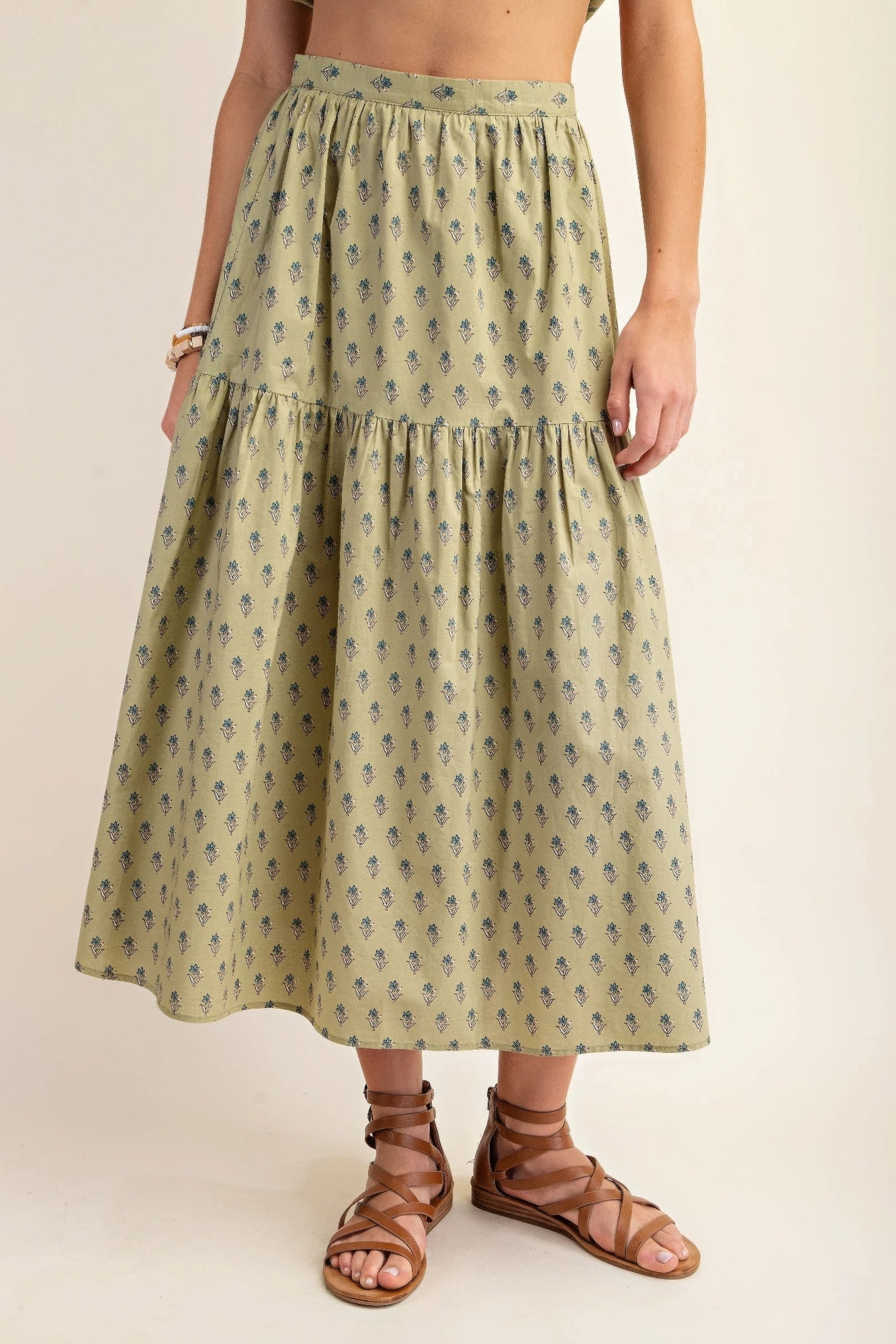 Printed tired midi skirt in Pistachio