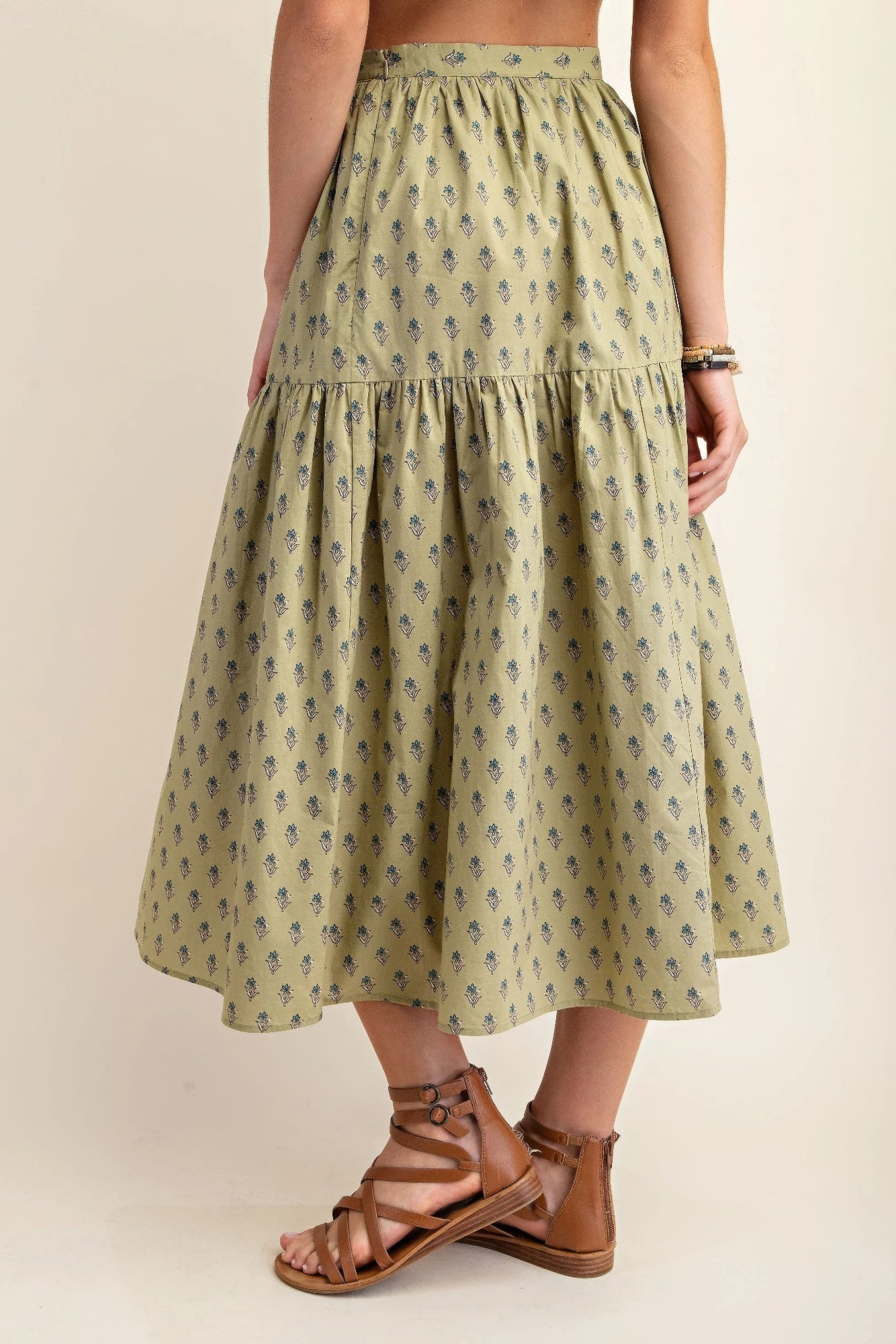 Printed tired midi skirt in Pistachio