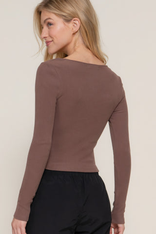 Long sleeve sweetheart neck seam detail knit top