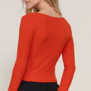 Long sleeve sweetheart neck seam detail knit top